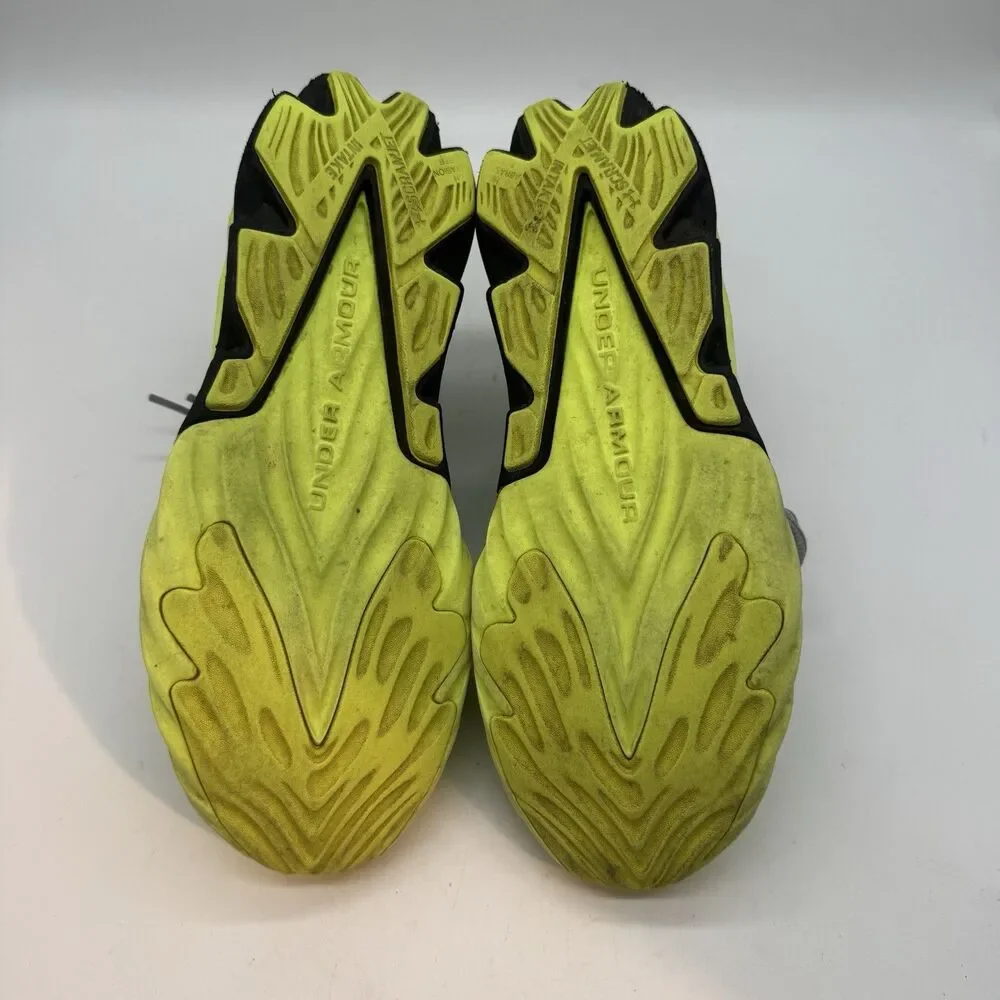 Under Armour UA Charged  Scramjet 3 Sneakers Youth 7Y Gray Yellow Athletic Shoes